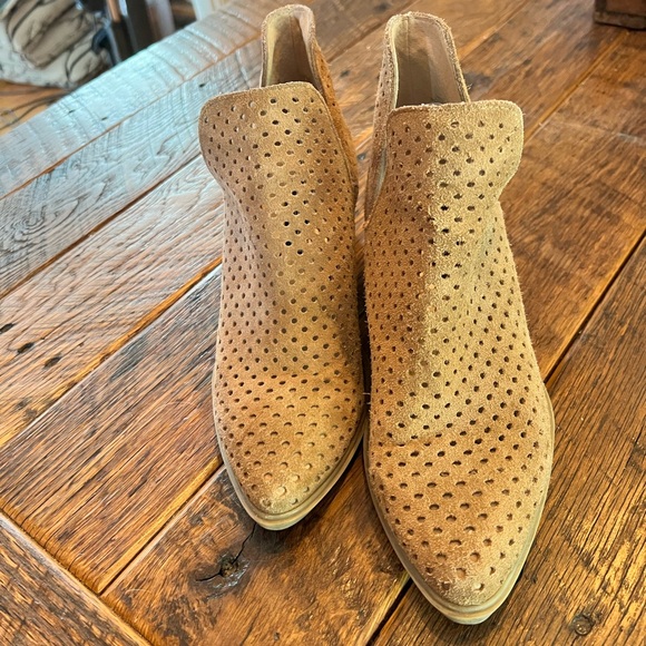 Perforated suede booties from Steven by Steve Madden - Picture 1 of 7